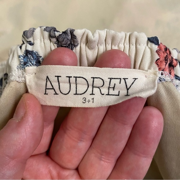 Audrey 3 + 1 dress off shoulder tunic style dress floral butterfly print lined - Picture 10 of 11